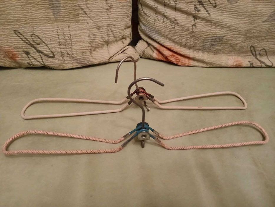 Вешалки/плечики раскладные советские СССР, цена за два