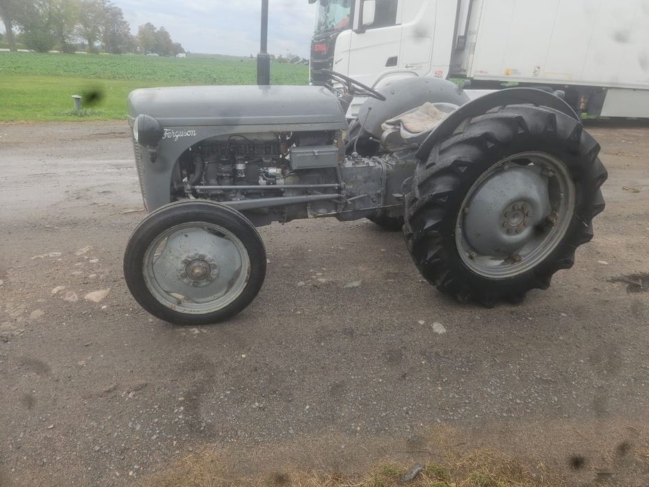Traktor Massey ferguson