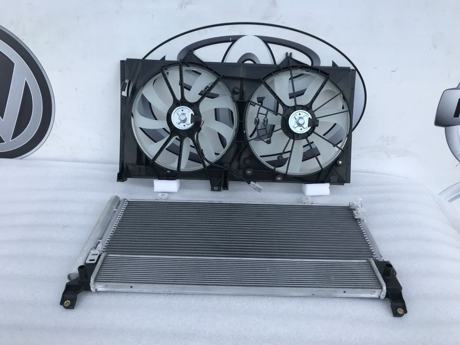 Радіатор дифузор охолодженя батареї Camry 50 55 hybrid Avalon 13-