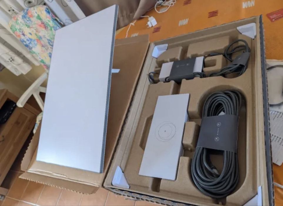 Starlink Kit V4 - Antena + Router