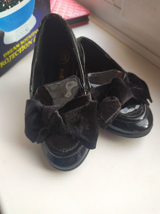 Дитяче взуття 19 розмір