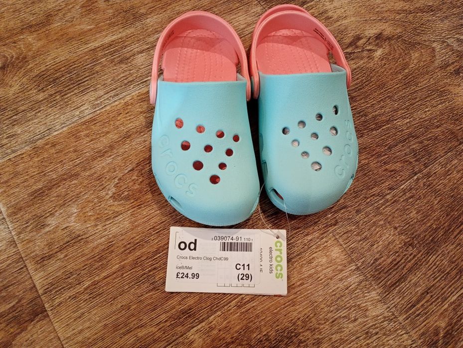 Новые. Продам детские кроксы. ,29 р