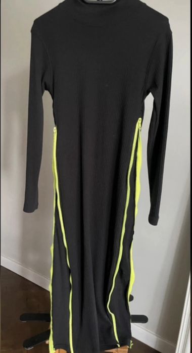 Sukienka bawełniana z długim rękawem-czarna