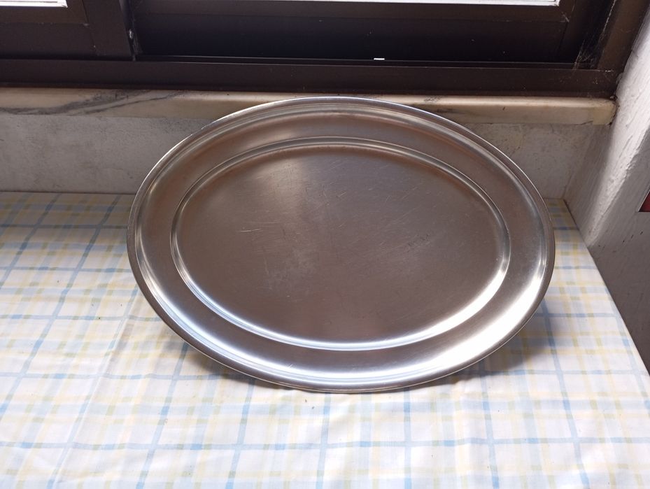 Travessa/Bandeja oval vintage em inox – estilo hotelaria/restauração