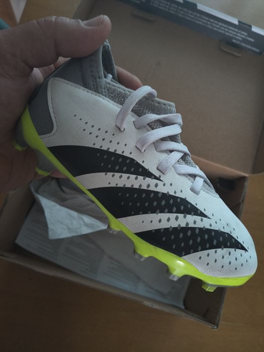 Chuteiras Adidas Predator Acuracy III Criança (EU 30) usadas 2 vezes