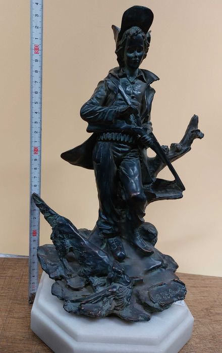 Estatua  caçador