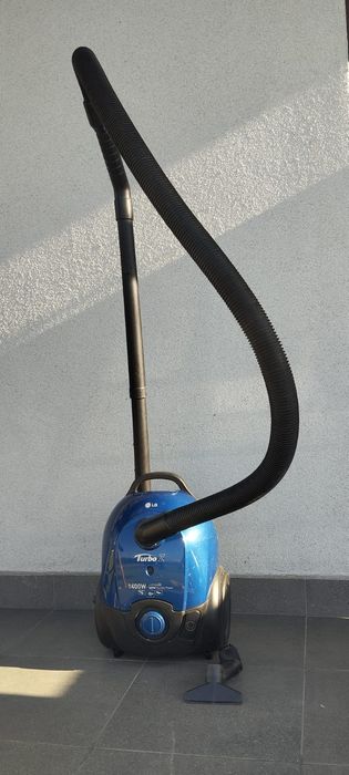 Odkurzacz LG  1400 W