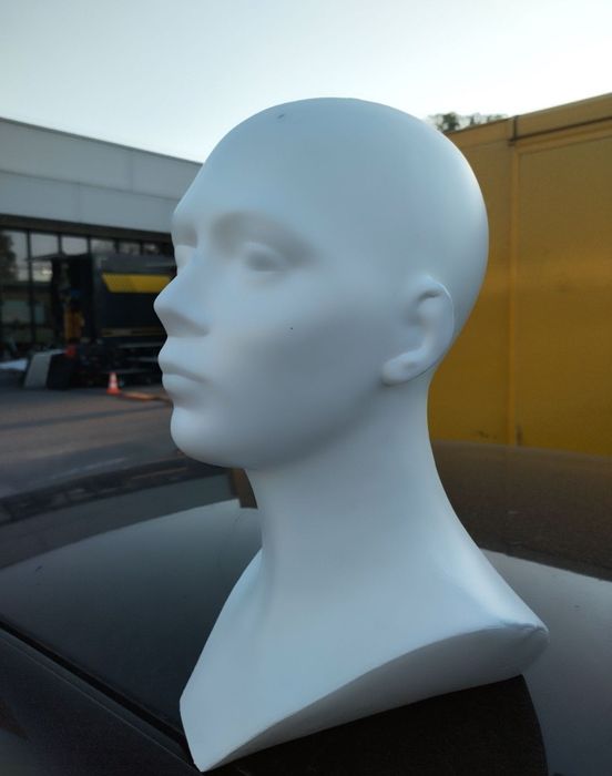 Ekspozytor na asksesoria do głowy