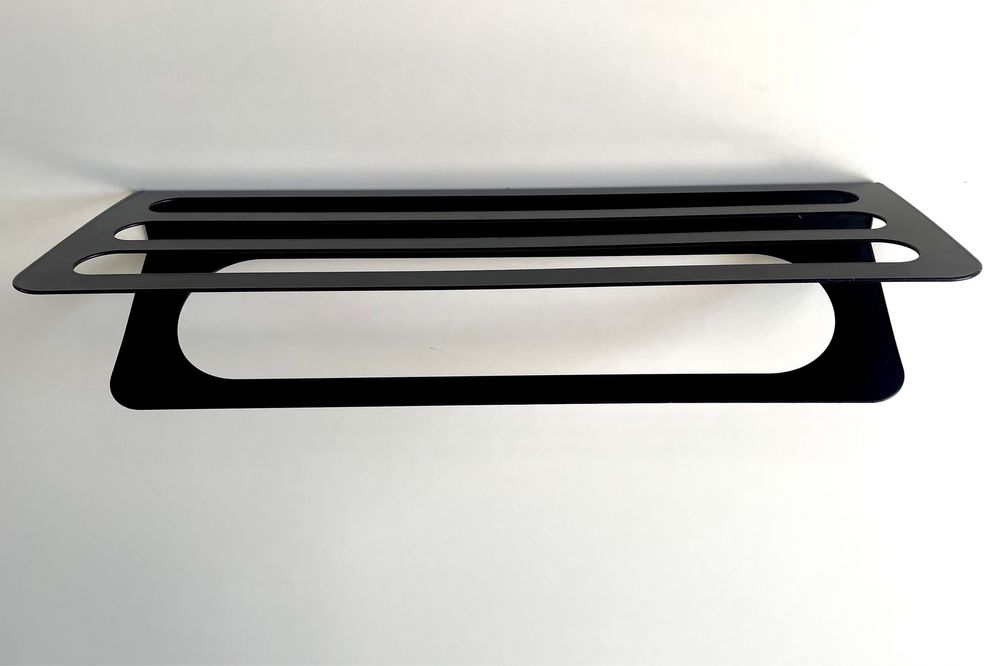 Полиця в ванну кімнату