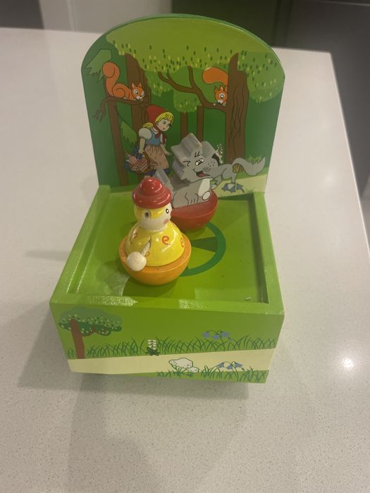 Caixa de música - Capuchinho Vermelho