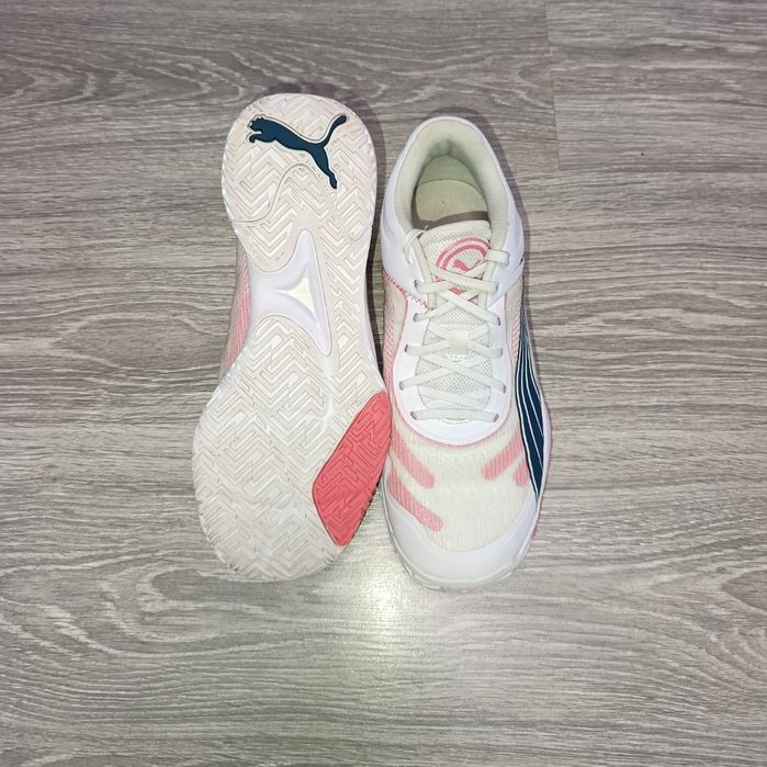 Жіночі професійні кросівки Puma Accelerate Turbo W+ (артикул моделі  107678-01)