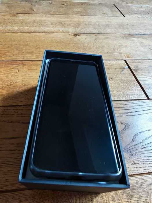 Smartfon Oppo find x5 pro, wersja 12GB / 256 GB, stan bardzo dobry