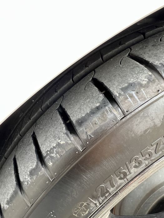 Pneus com apenas 5000km
