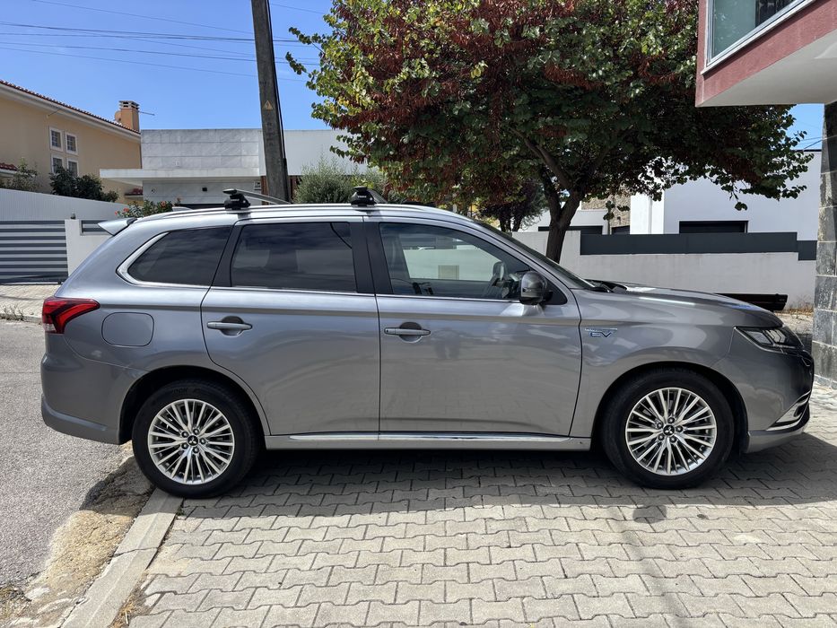 MITSUBISHI OutLander Plug-In 2018