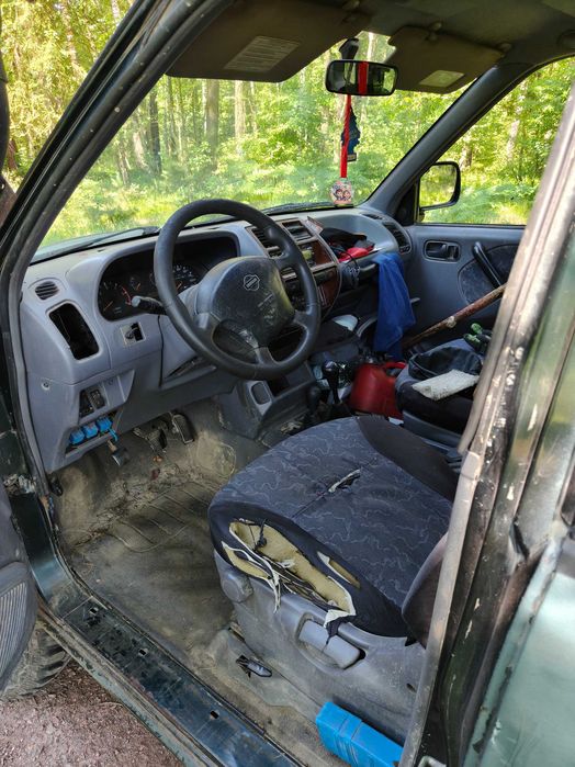 Nissan Terrano 2