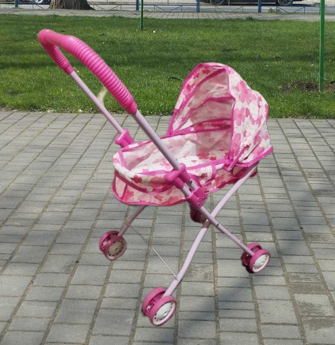 Коляска для кукол
