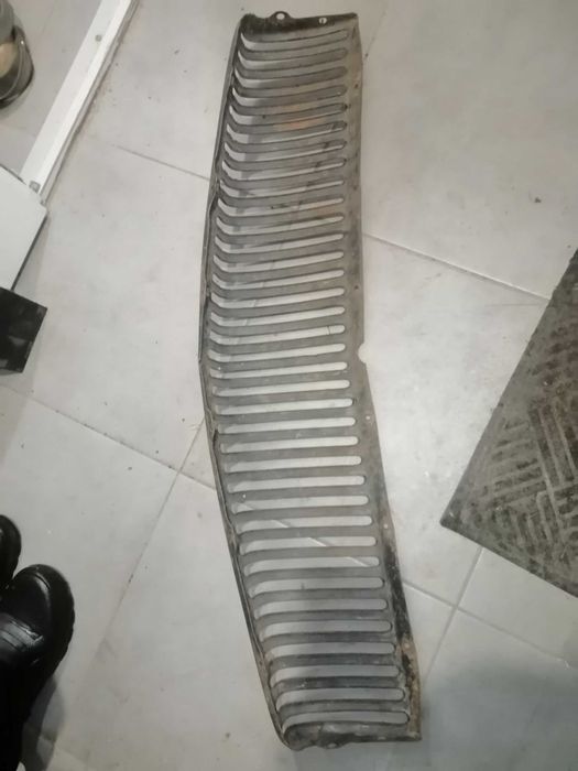 Продам решітку радіатора на ГАЗ-21 Волга