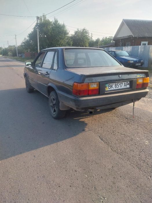 Ауді80 на ходу на