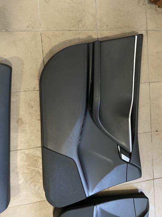 Дверна карта , обшивка дверерей Tesla Model S 2012-2016