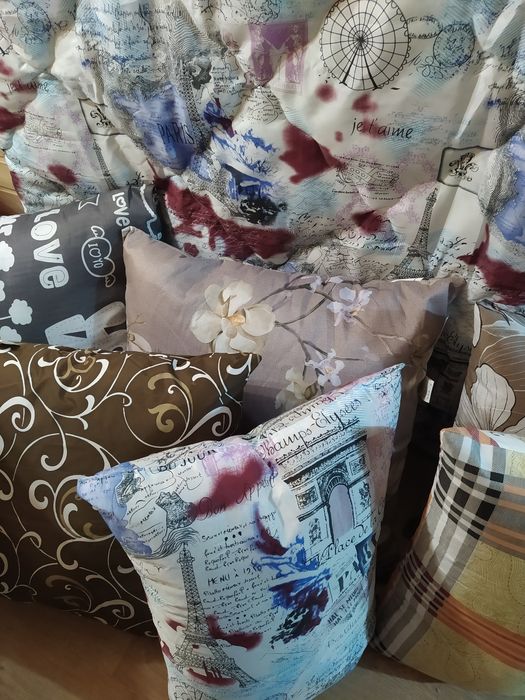 50×70 см Фабричные подушки .