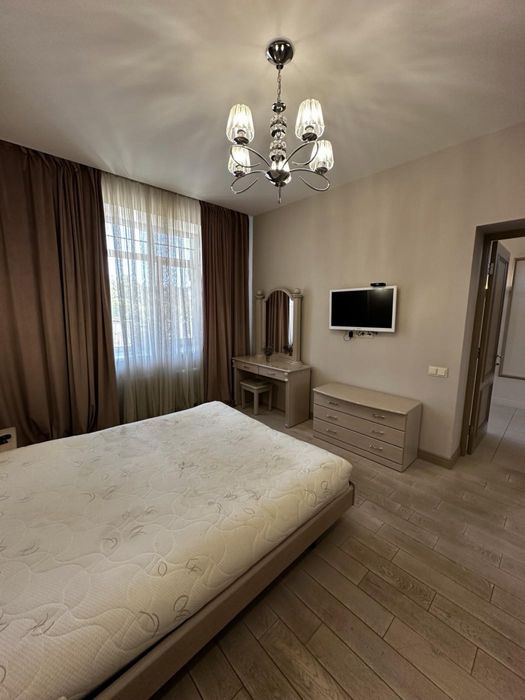 Аренда ДОМА в Совиньоне 280 м2, подвал