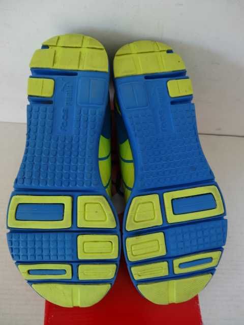 Buty PUMA Faas 500 v2 roz 44 Do Biegania Sportowe