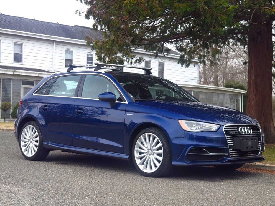 Audi A3 e-tron Prestige      2016