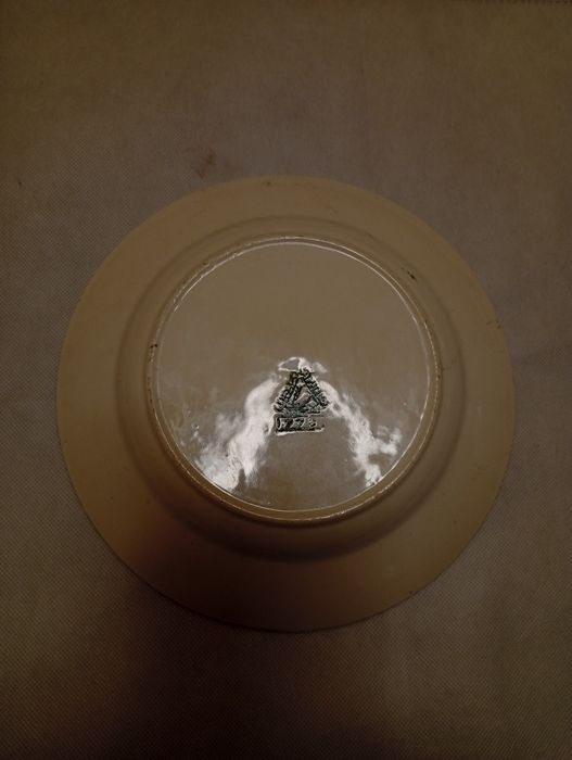 Prato em faiança Lusitania numerados