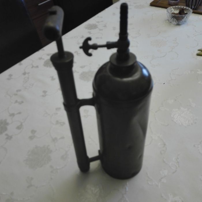 100 letnia gaśnica z mosiądzu, Nowa cena