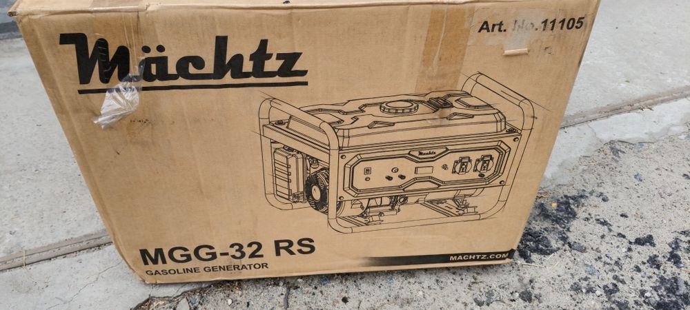 бензиновый генератор Mächtz MGG-32 RS.
