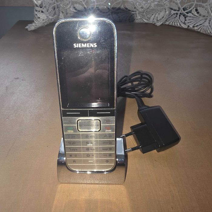 Zestaw aparatów tel. stacjonarnych Gigaset SL78 5szt.