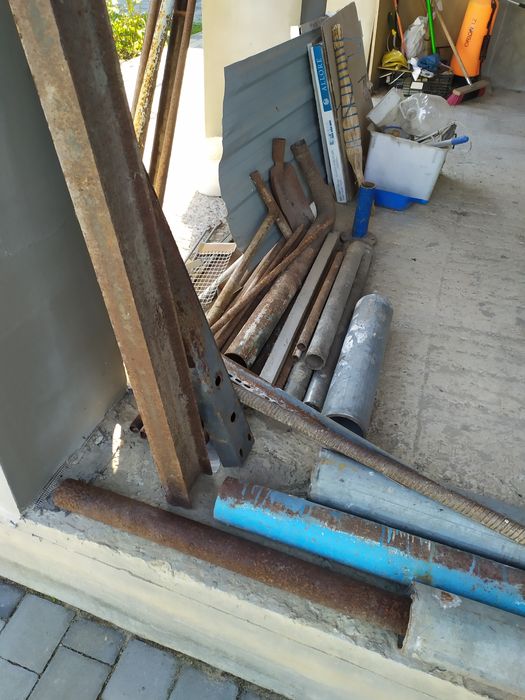 Труби, швелер, кутники, уголки, прути, куски металу, металоконструкції