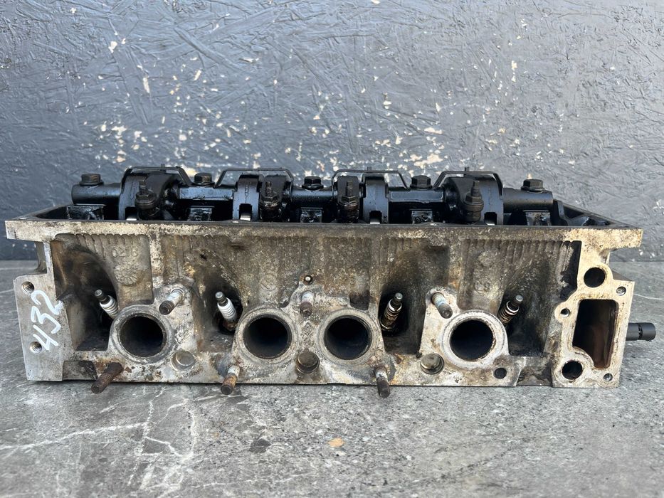 ГБЦ головка блока Renault Megan Kangoo Clio R19 Dacia Solenza 1.4 8V