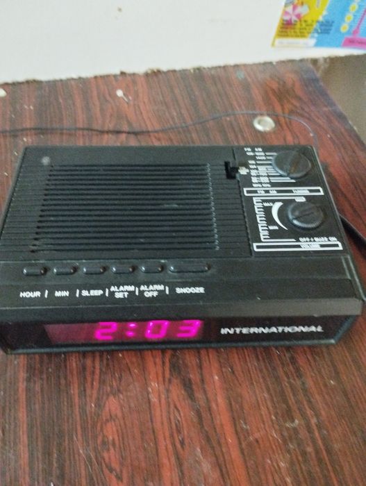 Rádio portátil a funcionar