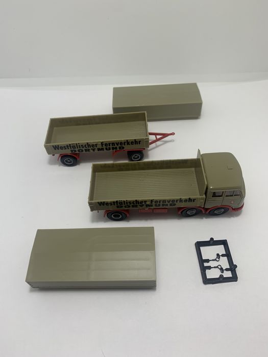 Mercedes Benz LP 333 da Brekina escala 1/87