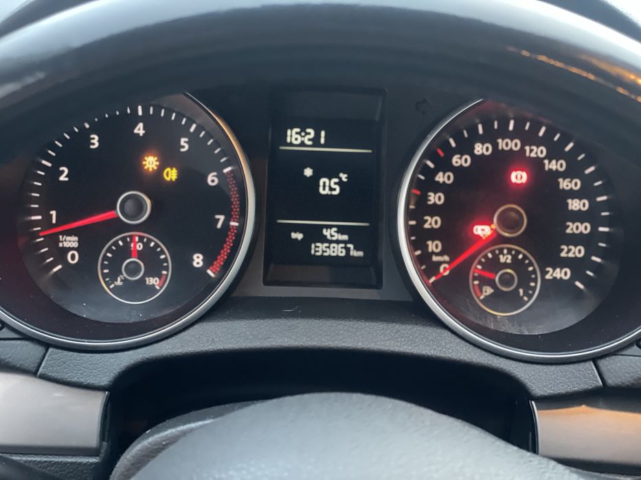 Volkswagen Golf 2011 р.1.4 бензин