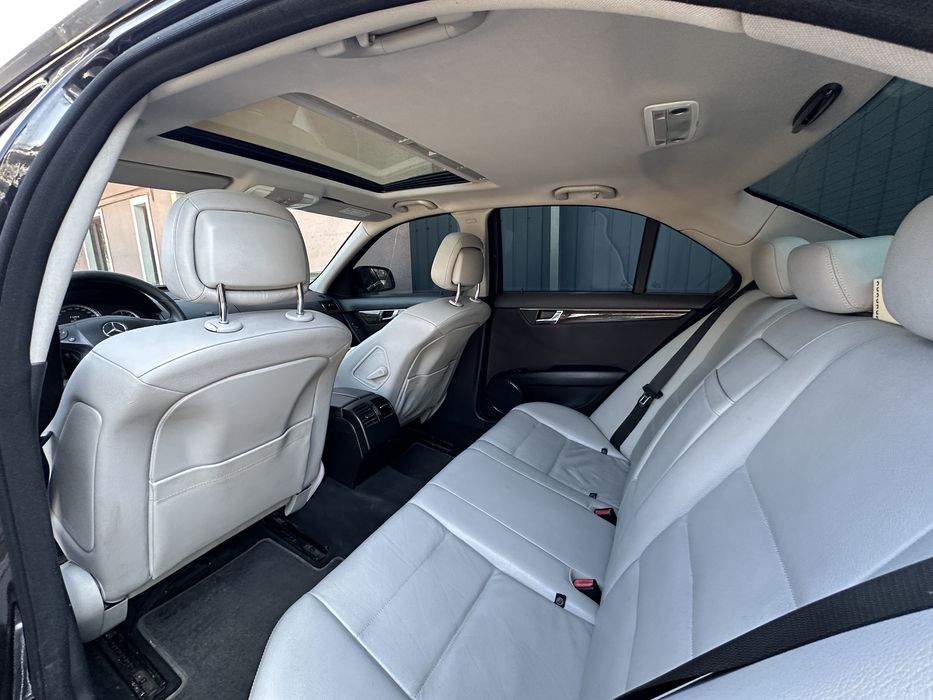 Mercedes-Benz c220 w204 2007 для військового