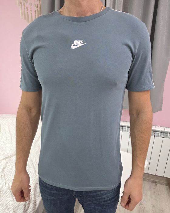 Koszulka stalowoniebieska Nike z lamówką krótki rękaw S