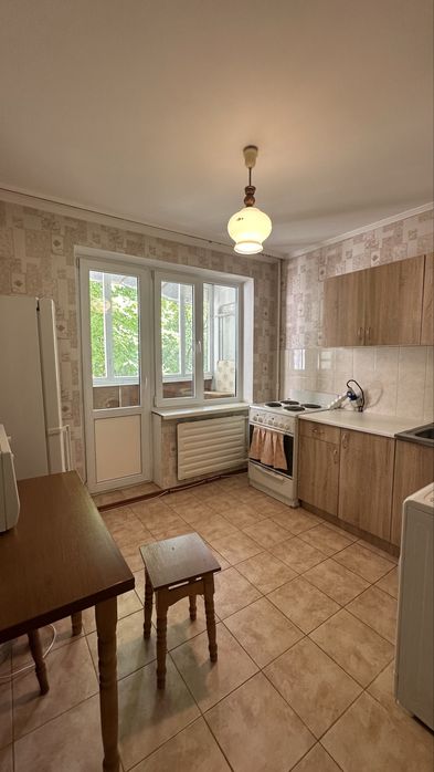Продаж 1к квартири біля метро! Глушкова 18!Без комісії