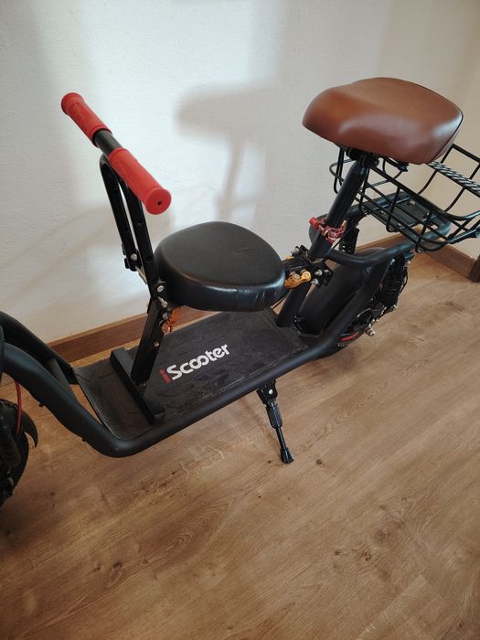 Cadeirinha para trotinete