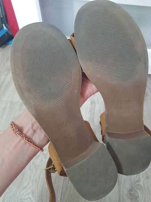 Босоніжки New look