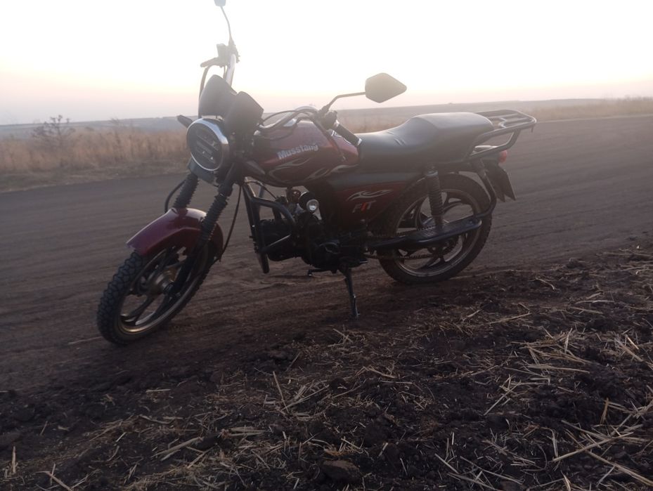 Mustang fit 125 Мустанг