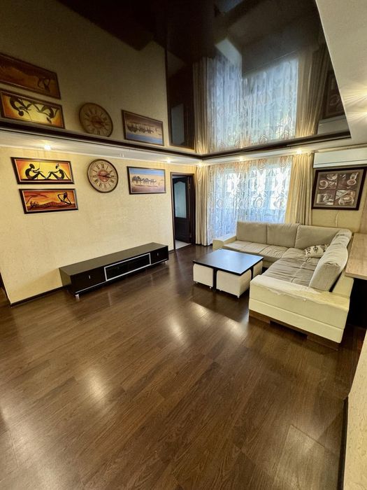 3 комнатная квартира центр с ремонтом и мебелью