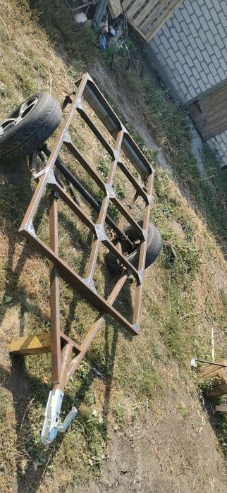 Причеп легковий посилений