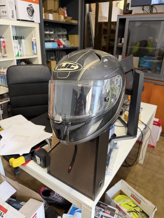 Capacete hjc …..