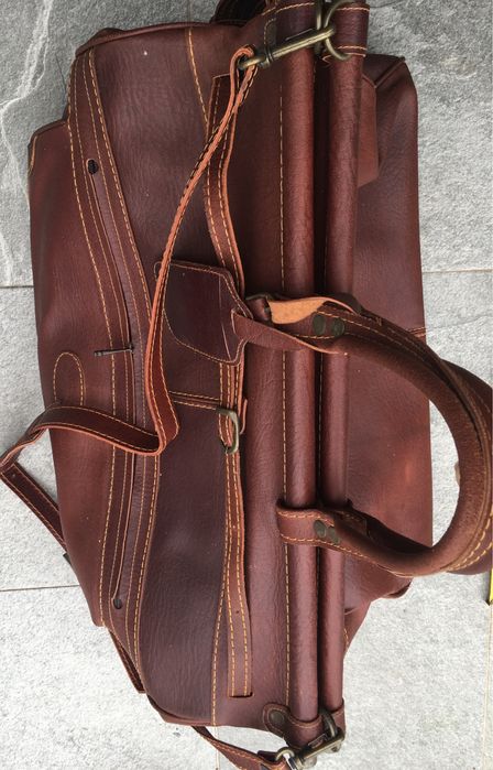 mala de viagem em pele