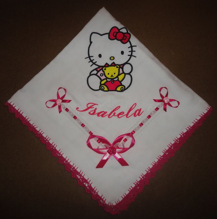 Fralda Bordada "Hello Kitty"