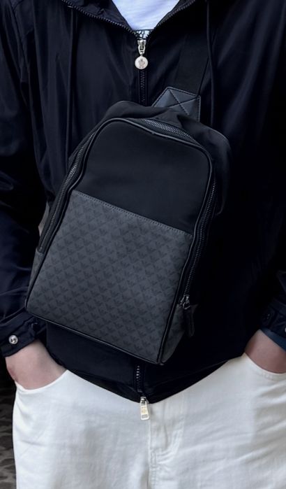 Сумка через плече, месенджер Emporio Armani