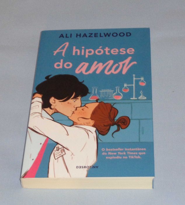 A Hipótese do Amor de Ali Hazelwood (NOVO)