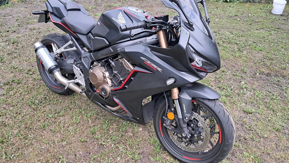 Sprzedam Honda cbr650r